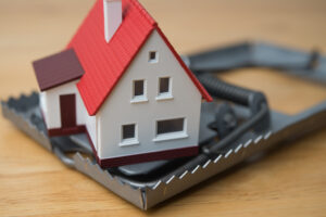 Homeowners beware of roof insurance fraud